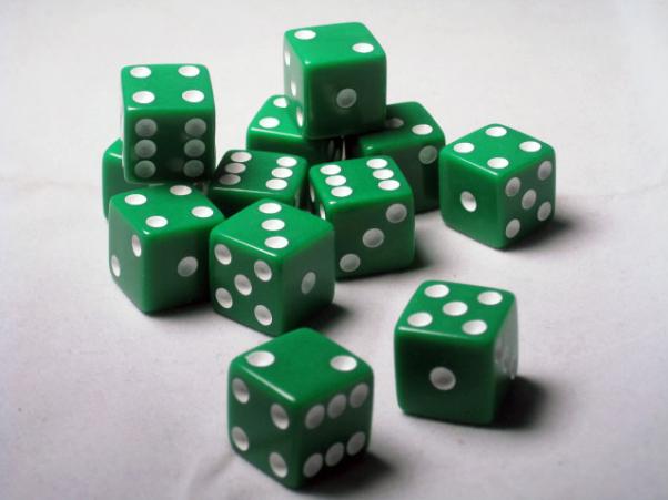 Square Cornered Dice: Green/White Opaque 16mm d6 (12)